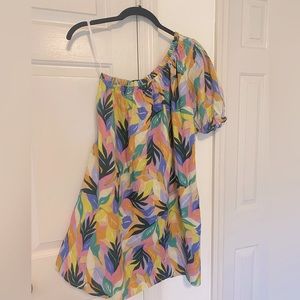 Little Lies one sleeve puffy sleeve dress NWT